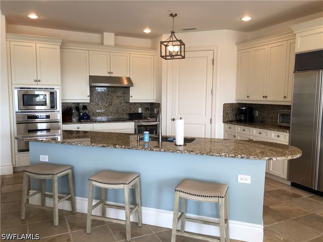 1400 Gulf Shore BLVD N 310, Naples, FL 34102