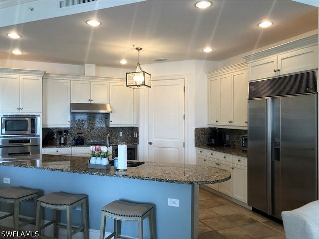 1400 Gulf Shore BLVD N 310, Naples, FL 34102