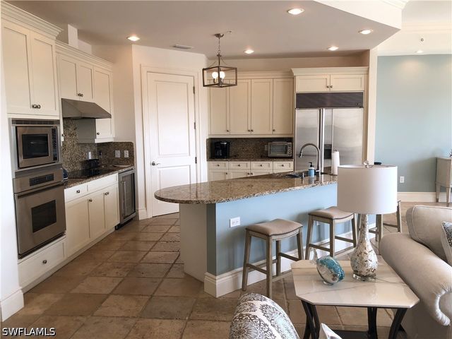 1400 Gulf Shore BLVD N 310, Naples, FL 34102