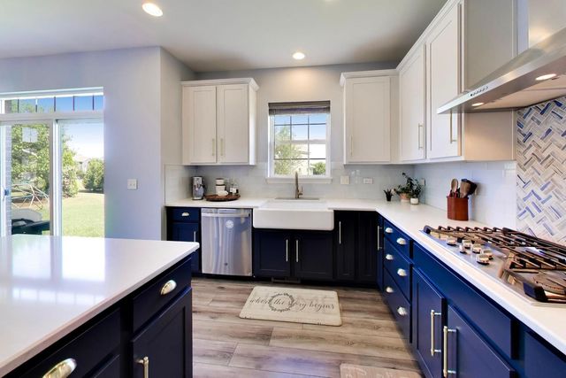 13700 Buchanan Drive, Lemont, IL 60439