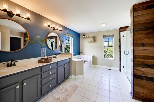 13700 Buchanan Drive, Lemont, IL 60439