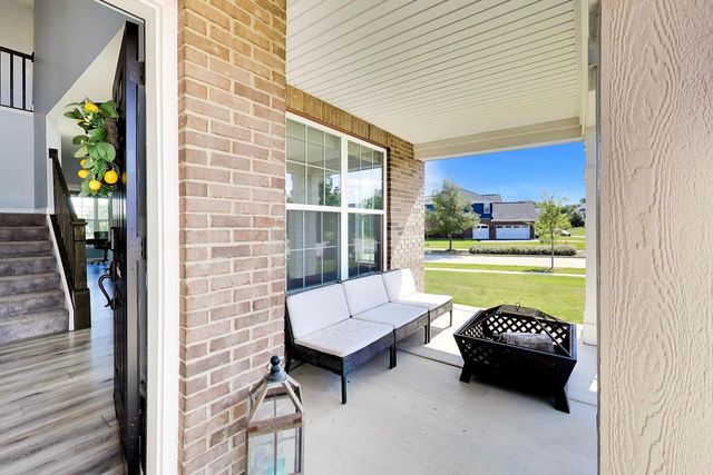 13700 Buchanan Drive, Lemont, IL 60439