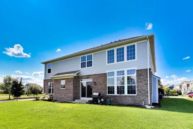 13700 Buchanan Drive, Lemont, IL 60439