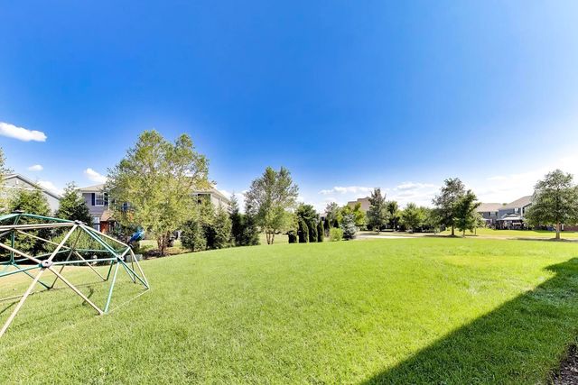 13700 Buchanan Drive, Lemont, IL 60439