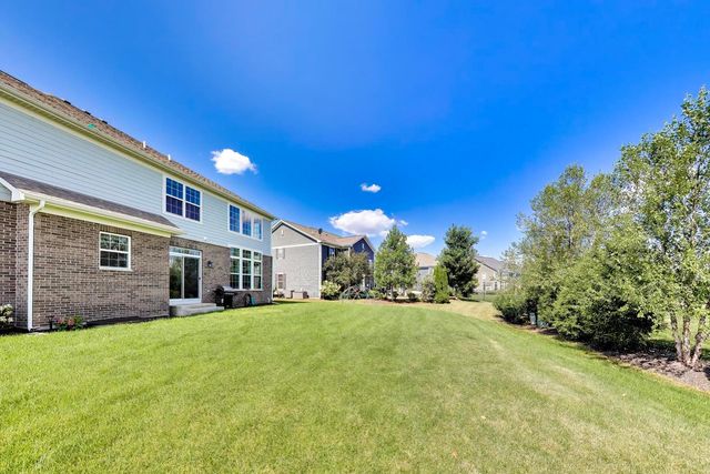 13700 Buchanan Drive, Lemont, IL 60439
