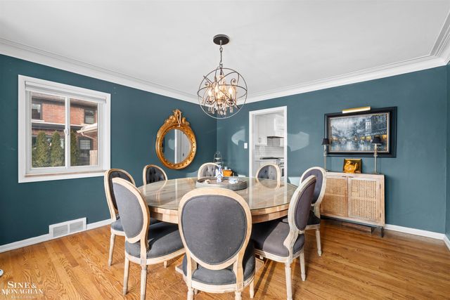 552 Middlesex Road, Grosse Pointe Park, MI 48230