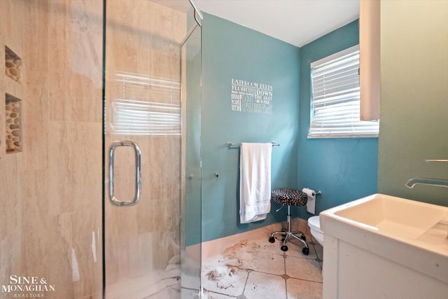 552 Middlesex Road, Grosse Pointe Park, MI 48230