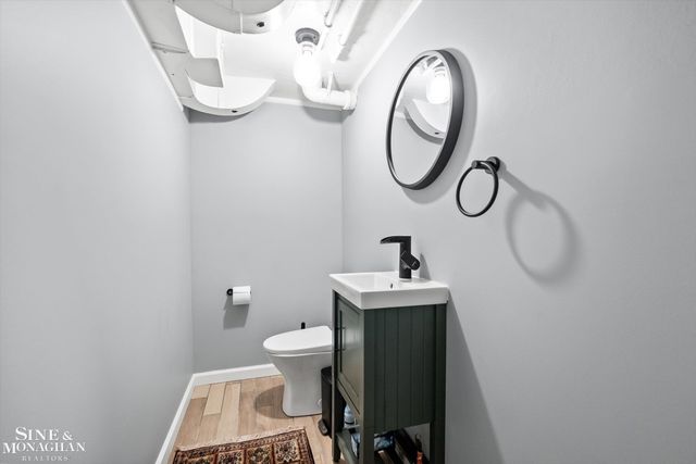 552 Middlesex Road, Grosse Pointe Park, MI 48230