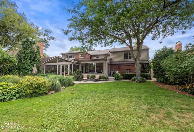 552 Middlesex Road, Grosse Pointe Park, MI 48230