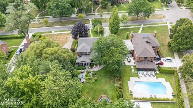 552 Middlesex Road, Grosse Pointe Park, MI 48230