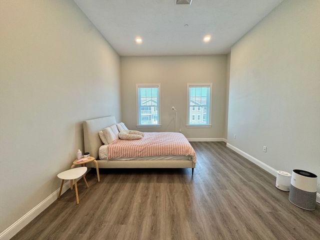 320 Middlesex Ave D405, Medford, MA 02155