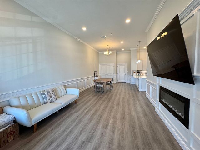 320 Middlesex Ave D405, Medford, MA 02155