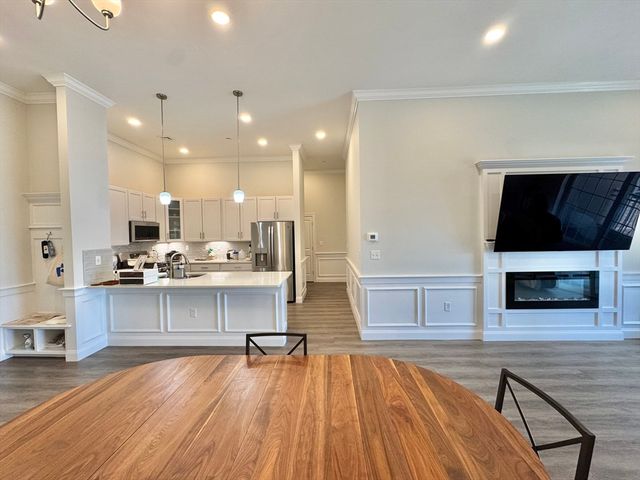 320 Middlesex Ave D405, Medford, MA 02155