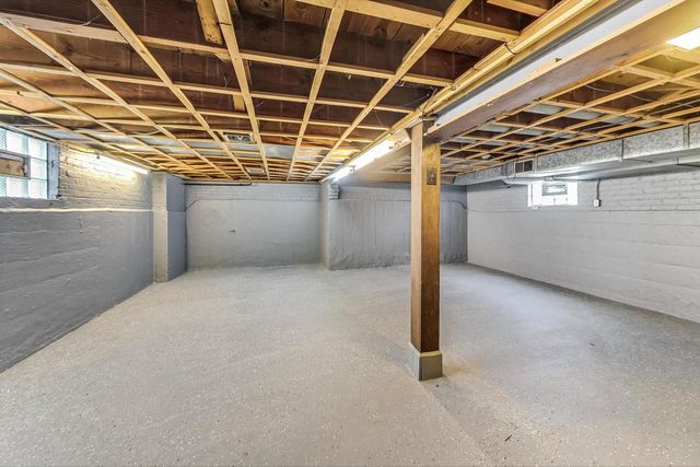 14220 S Wabash Avenue, Riverdale, IL 60827