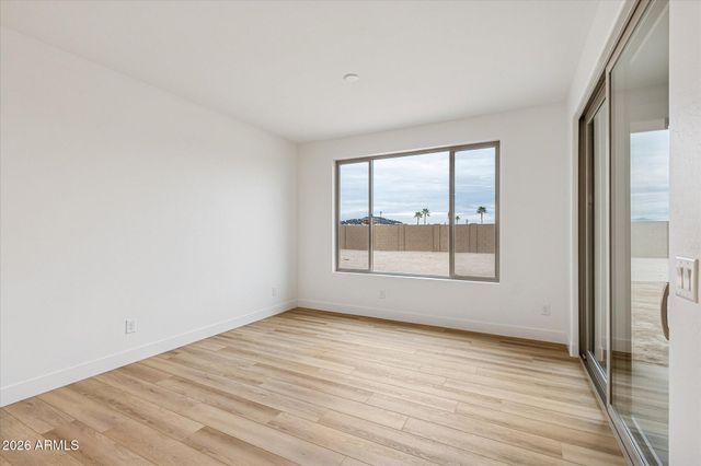 16673 W WHITTON Avenue, Goodyear, AZ 85395