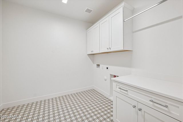 16673 W WHITTON Avenue, Goodyear, AZ 85395