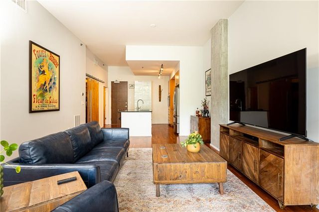 130 Arizona Avenue NE 204, Atlanta, GA 30307