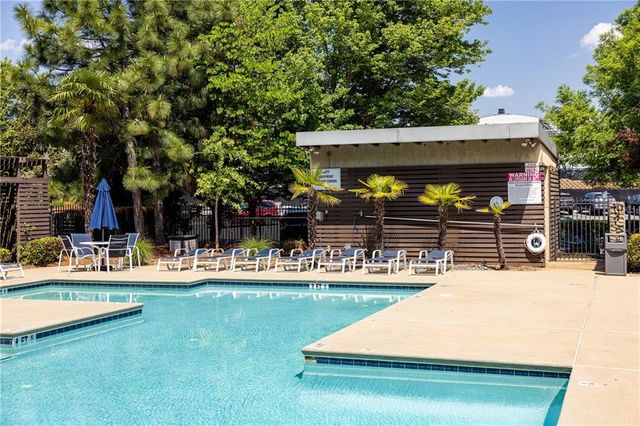 130 Arizona Avenue NE 204, Atlanta, GA 30307
