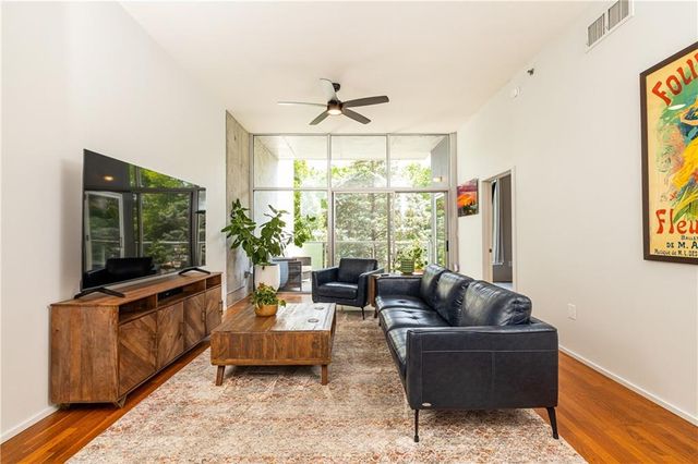 130 Arizona Avenue NE 204, Atlanta, GA 30307
