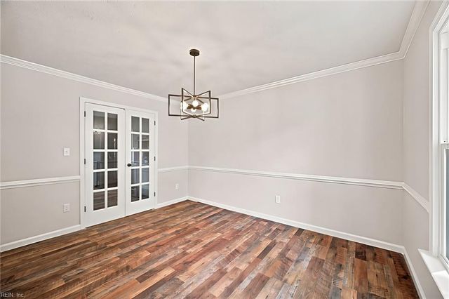 122 Michaels Woods Dr, Hampton, VA 23666