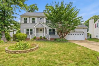 122 Michaels Woods Dr, Hampton, VA 23666