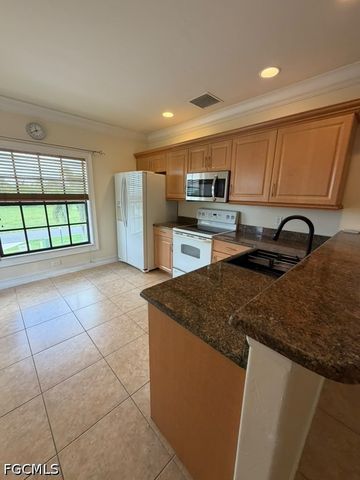 4921 SW 16th PL 202, Cape Coral, FL 33914