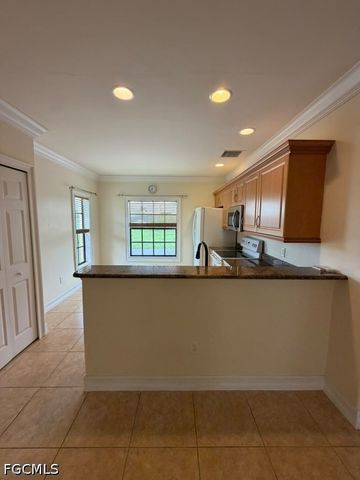 4921 SW 16th PL 202, Cape Coral, FL 33914