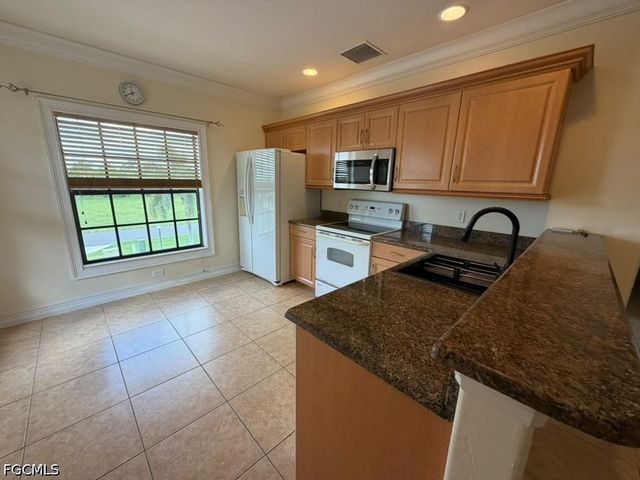4921 SW 16th PL 202, Cape Coral, FL 33914