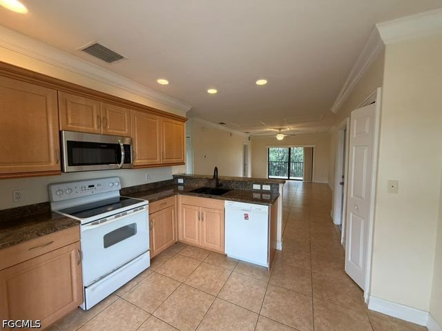 4921 SW 16th PL 202, Cape Coral, FL 33914