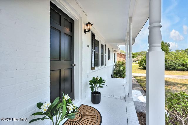 809 Pine Valley Drive, Wilmington, NC 28409