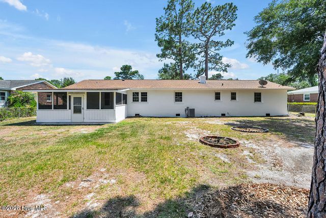809 Pine Valley Drive, Wilmington, NC 28409