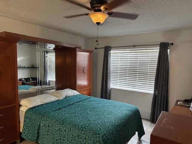 9350 Sunrise Lakes Boulevard 101, Sunrise, FL 33322