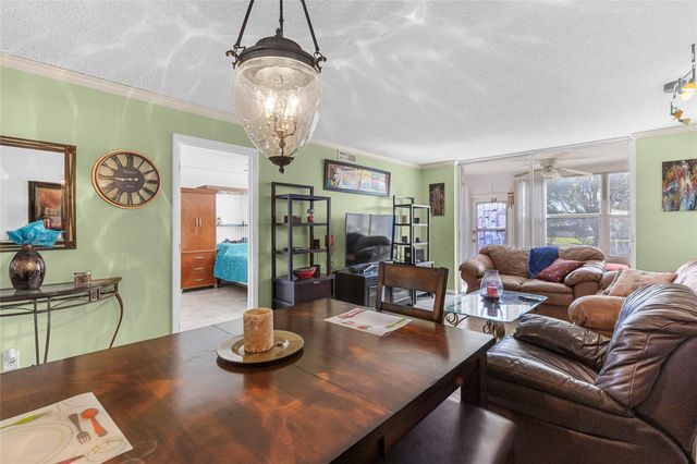 9350 Sunrise Lakes Boulevard 101, Sunrise, FL 33322