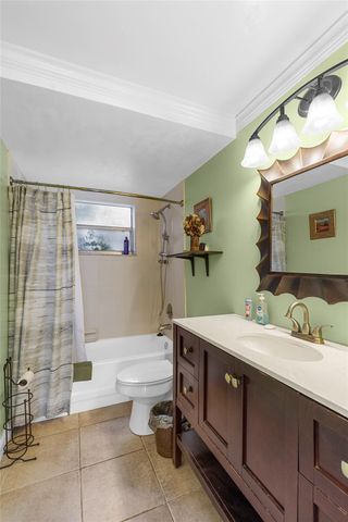 9350 Sunrise Lakes Boulevard 101, Sunrise, FL 33322