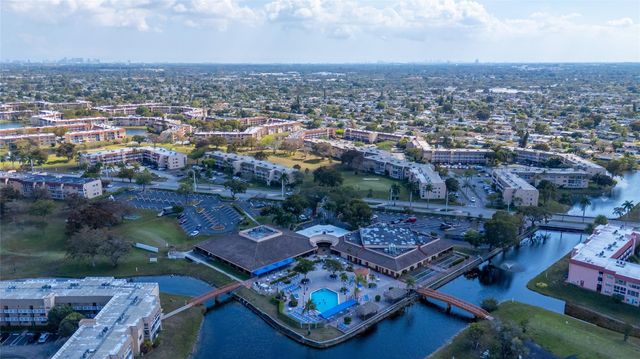 9350 Sunrise Lakes Boulevard 101, Sunrise, FL 33322