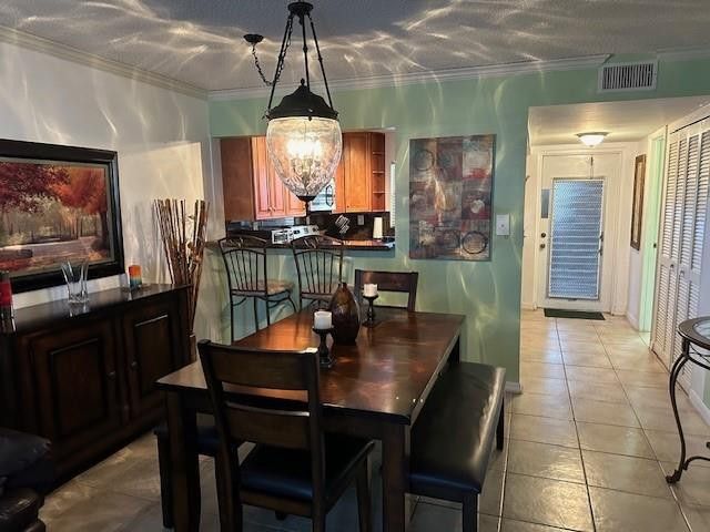 9350 Sunrise Lakes Boulevard 101, Sunrise, FL 33322