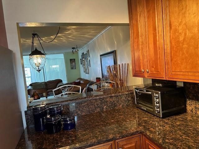 9350 Sunrise Lakes Boulevard 101, Sunrise, FL 33322