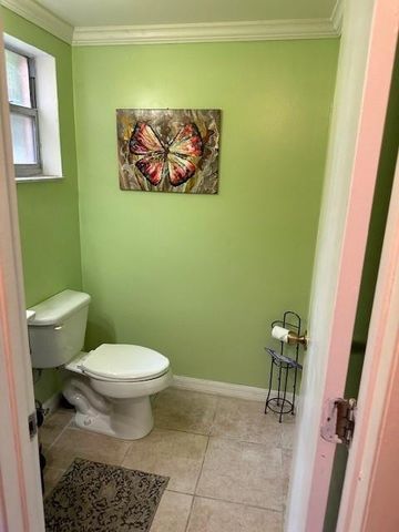 9350 Sunrise Lakes Boulevard 101, Sunrise, FL 33322