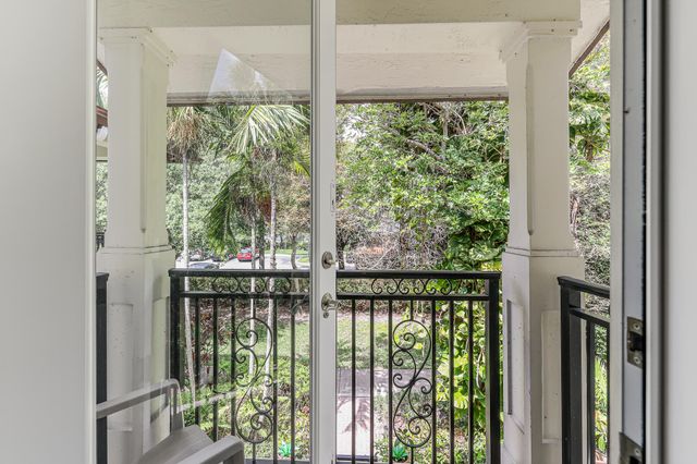 4651 Mimosa Terrace 1204, Coconut Creek, FL 33073