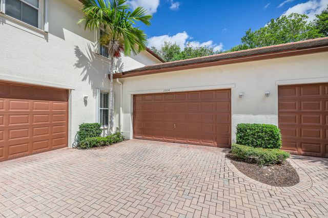4651 Mimosa Terrace 1204, Coconut Creek, FL 33073