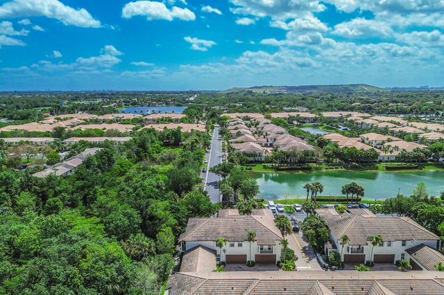 4651 Mimosa Terrace 1204, Coconut Creek, FL 33073