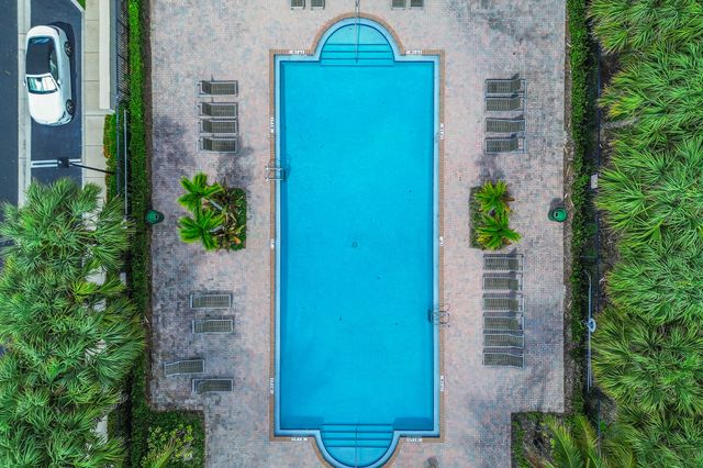 4651 Mimosa Terrace 1204, Coconut Creek, FL 33073