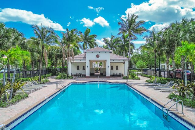 4651 Mimosa Terrace 1204, Coconut Creek, FL 33073