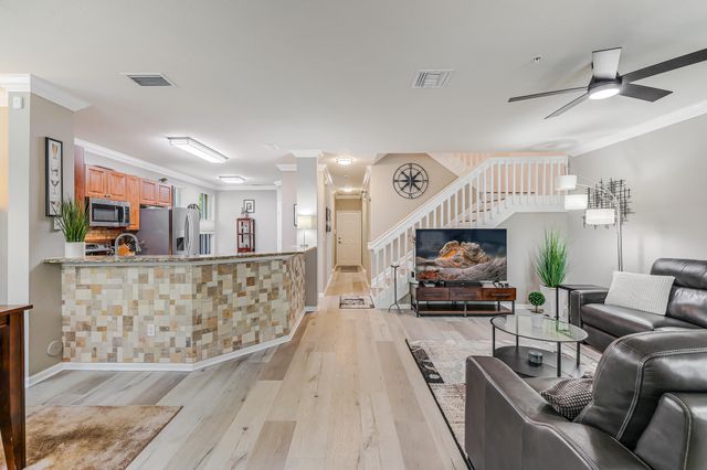 4651 Mimosa Terrace 1204, Coconut Creek, FL 33073