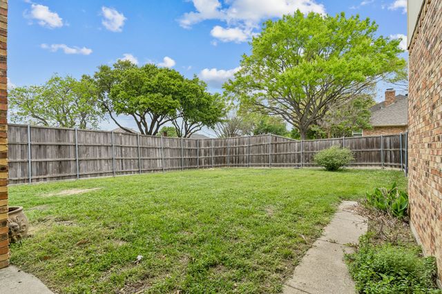 1222 Sycamore Drive, Carrollton, TX 75007