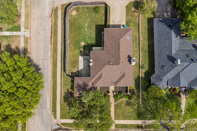 1222 Sycamore Drive, Carrollton, TX 75007
