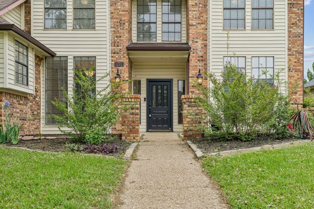 1222 Sycamore Drive, Carrollton, TX 75007