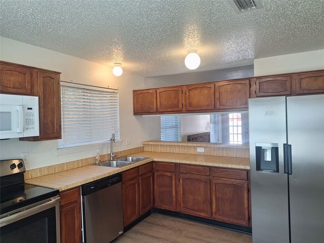 3946 Queens Court, Garland, TX 75043