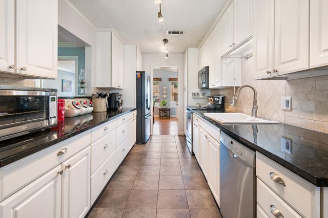 1016 Darlington Oak Drive, Niceville, FL 32578