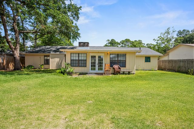 1016 Darlington Oak Drive, Niceville, FL 32578